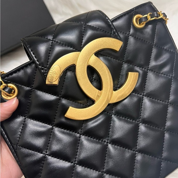 New CC Novelty shoulder bag - Picture 4 of 12